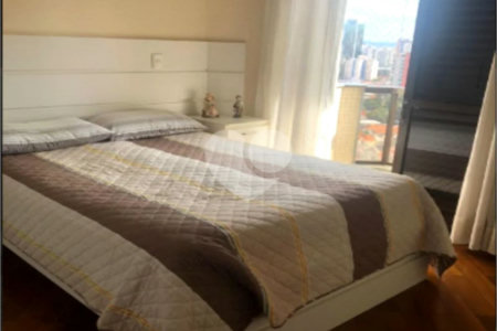 Apartamento à venda com 3 quartos, sendo 1 suíte, em Vila Regente Feijó, São Paulo, SP