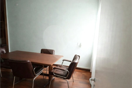 Casa à venda com 2 quartos, sendo 1 suíte,  em Vila Mariana, São Paulo, SP
