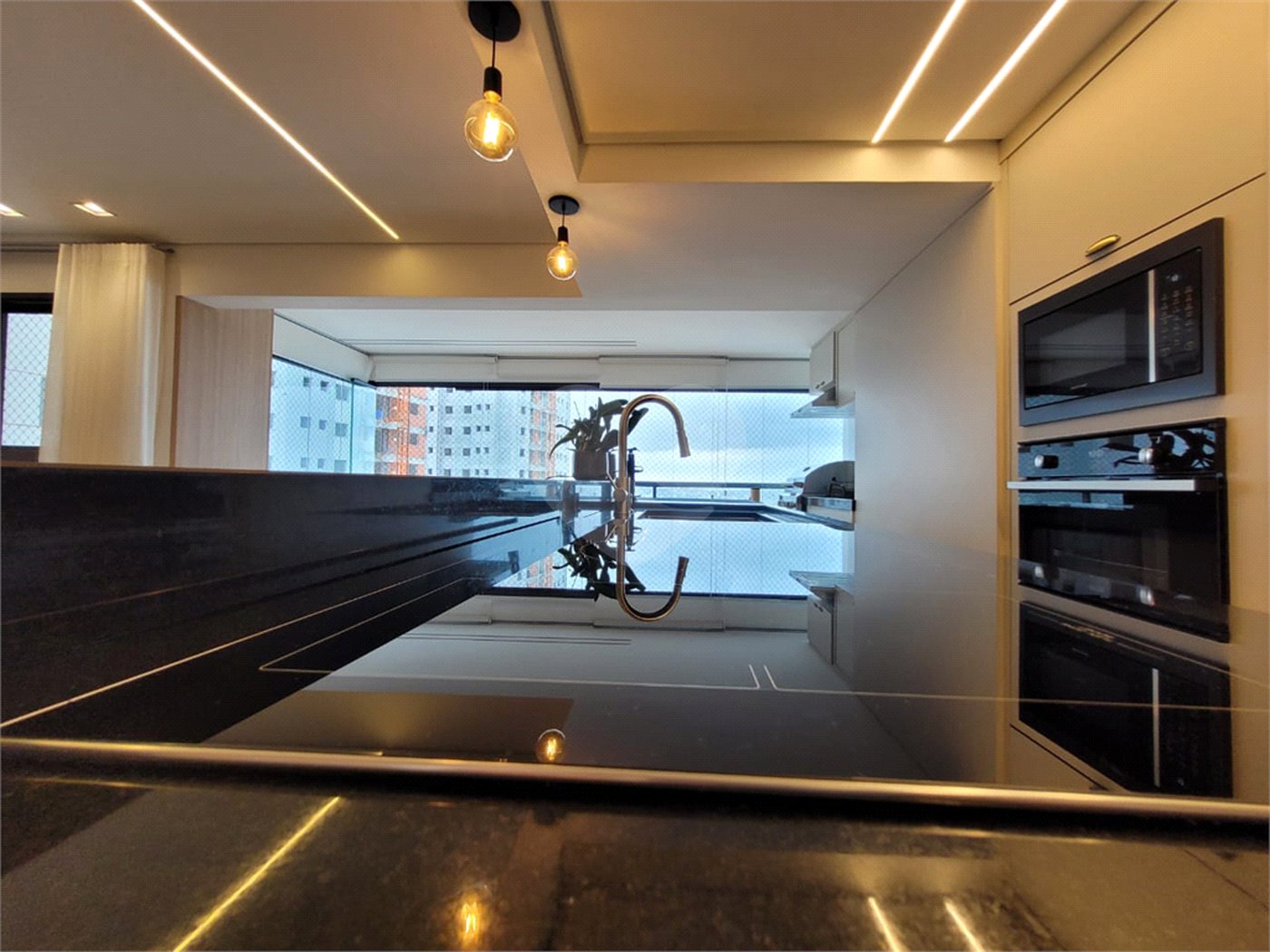 Apartamento à venda com 3 suítes em Parque Campolim, Sorocaba, SP