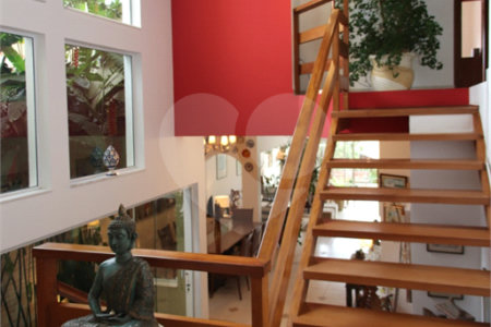 Casa à venda ou para alugar com 3 suítes em Vila Petrópolis, Atibaia, SP