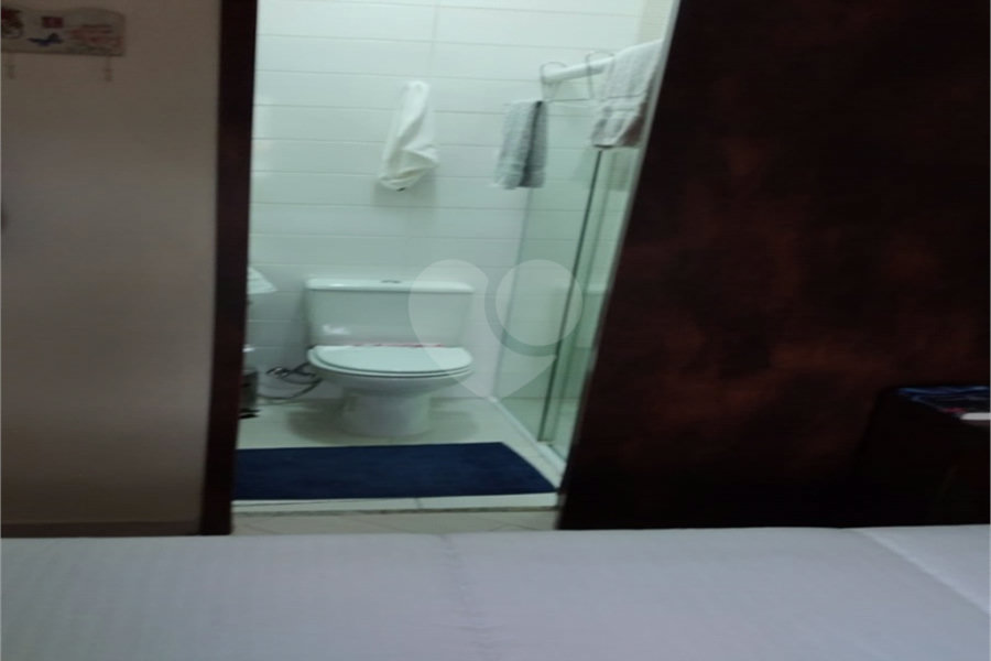 Casa à venda com 3 quartos, sendo 2 suítes, no condomínio Villa's Residencial, São Paulo - SP