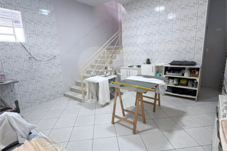 Casa à venda com 3 quartos, sendo 1 suíte, em Bosque dos Eucaliptos, São José dos Campos, SP