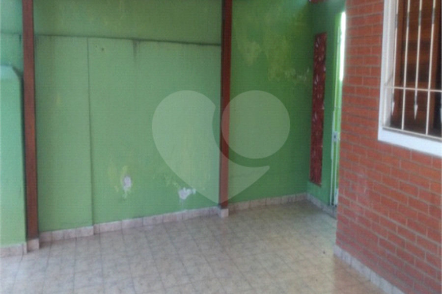 Sobrado à venda com 3 quartos em Horto, São Paulo, SP