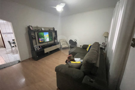 Casa à venda com 2 quartos, sendo 1 suíte, em Vila Angélica, Sorocaba, SP