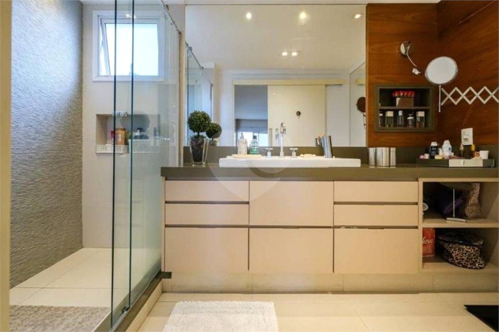 Apartamento à venda com 3 suítes em Vila Olímpia, São Paulo, SP