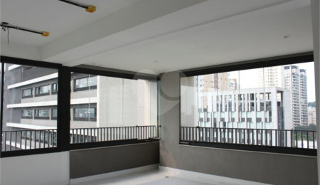Apartamento à venda com 3 suítes em Pinheiros, São Paulo, SP
