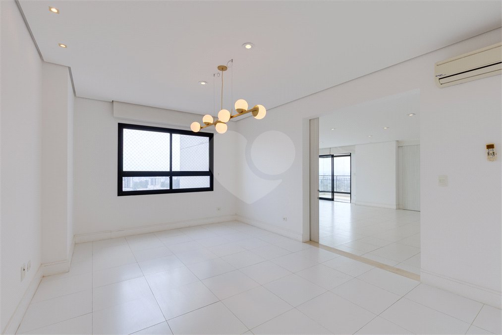 Apartamento à venda ou para alugar com 4 suítes em Jardim Marajoara, São Paulo, SP