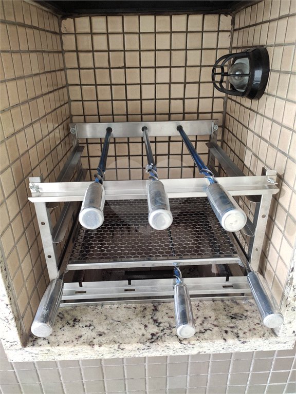 Apartamento à venda ou para alugar com 3 quartos, sendo 1 suíte,  em Parque Reboucas, São Paulo, SP