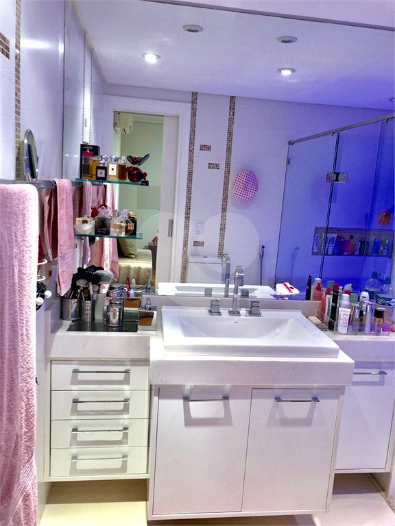 Apartamento à venda com 3 suítes em Tatuapé, São Paulo, SP