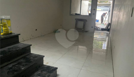 Sobrado à venda com 3 quartos, sendo 1 suíte,  em Campo Grande, São Paulo, SP