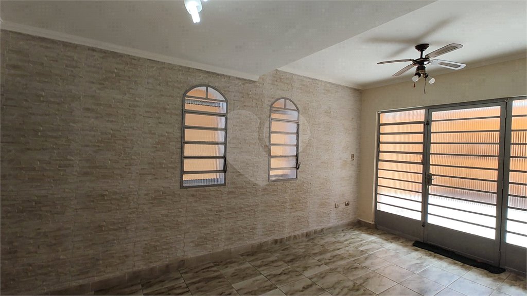 Sobrado à venda com 3 quartos, sendo 1 suíte,  em Artur Alvim, São Paulo, SP