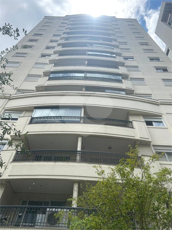 Apartamento para alugar com 3 quartos, sendo 1 suíte, em Pinheiros, São Paulo, SP