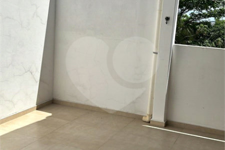 Casa de Vila à venda com 4 quartos, sendo 1 suíte, em Jardim Gramados de Sorocaba, Sorocaba, SP