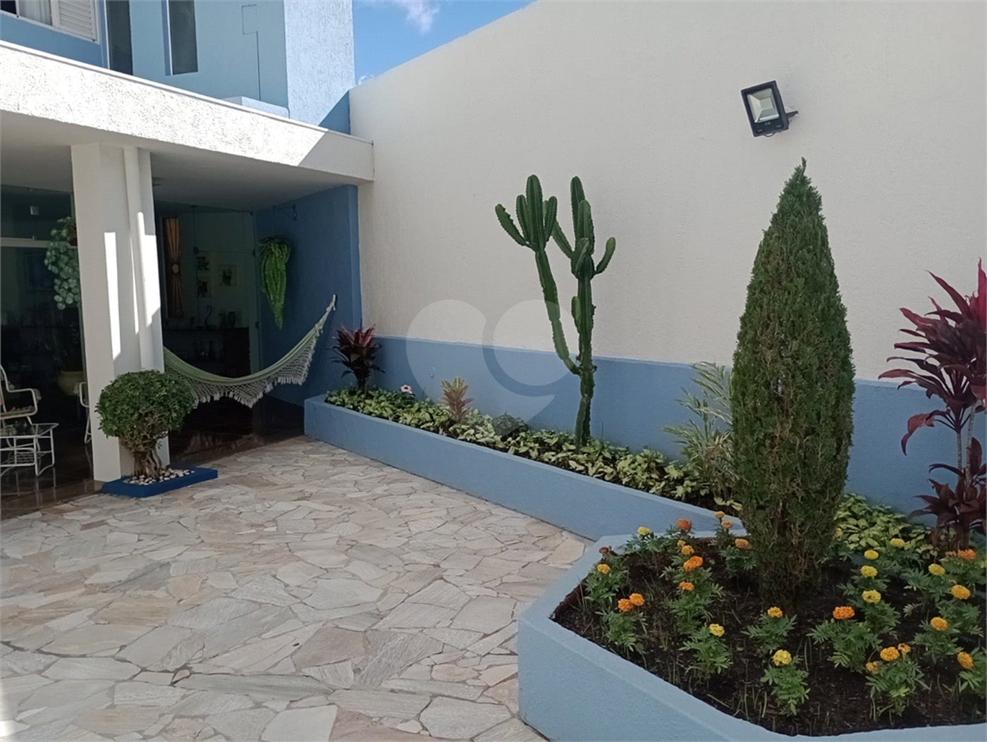 Casa à venda com 4 quartos, sendo 1 suíte, em Vila Rosa, Itapetininga, SP