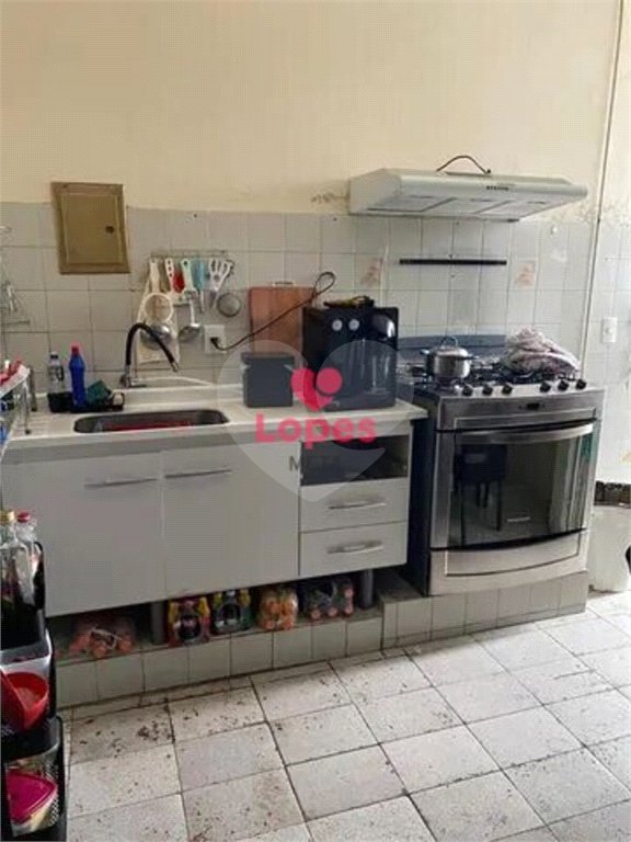 Casa à venda com 3 quartos, sendo 2 suítes, em Conjunto Residencial Trinta e Um de Março, São José dos Campos, SP