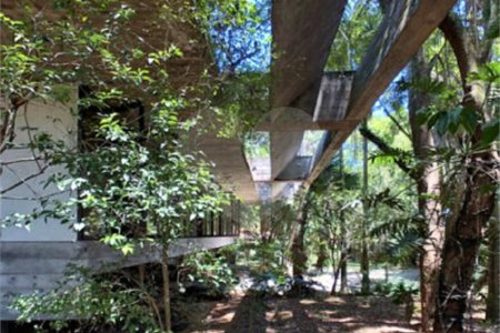 Casa Térrea à venda com 5 quartos, sendo 3 suítes, em Interlagos, São Paulo, SP