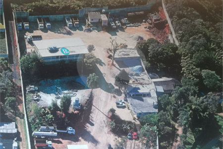 Terreno à venda com 1 suíte em Sítio Areião, São Paulo, SP