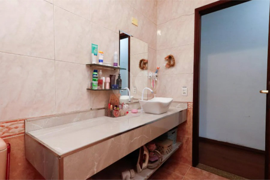 Casa à venda com 4 quartos, sendo 1 suíte, em Parque Edu Chaves, São Paulo, SP