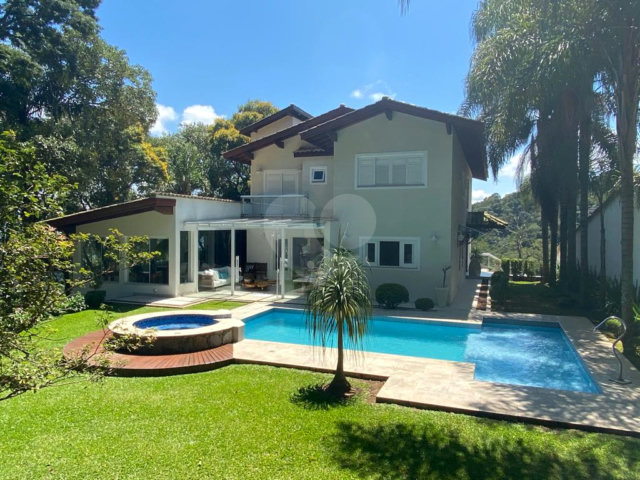 Casa à venda com 4 suítes em Serra da Cantareira, Mairiporã, SP