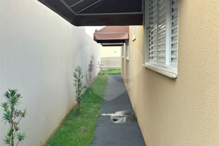 Casa à venda com 3 quartos, sendo 2 suítes,  em Bela Vista da Lagoa, Três Lagoas, MS