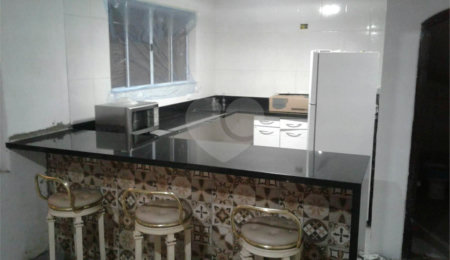 Sobrado à venda com 6 quartos, sendo 1 suíte,  em Horto, São Paulo, SP