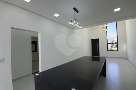 Casa à venda com 3 suítes no condomínio Campos do Conde I e II, Sorocaba - SP