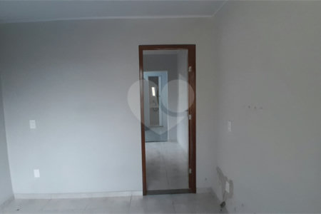Casa à venda com 3 quartos em Campo Grande, Rio de Janeiro, RJ