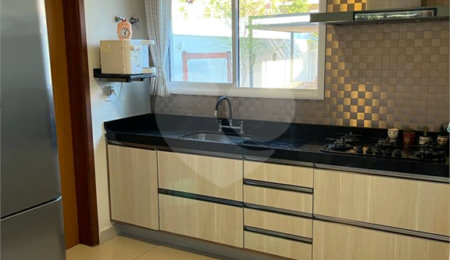 Casa à venda com 3 suítes no condomínio Jardim Residencial Alto de Itaici, Indaiatuba - SP