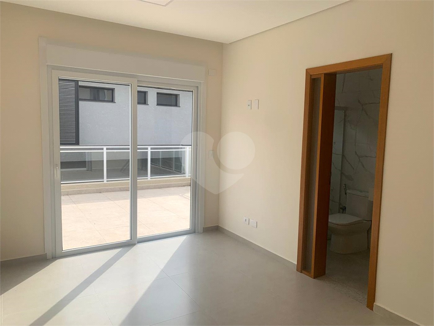 Casa à venda com 3 suítes no condomínio Quadra Real, Atibaia - SP