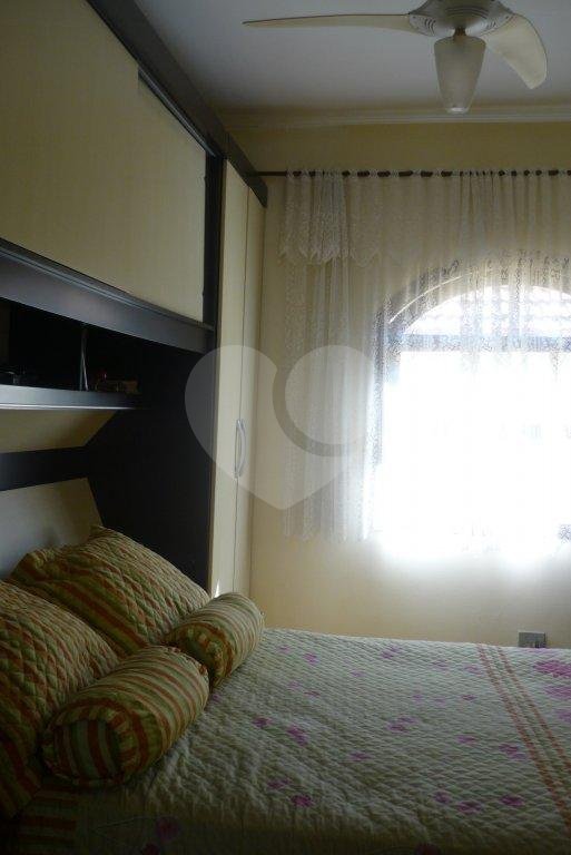 Sobrado à venda com 4 quartos, sendo 2 suítes, em Vila Paulicéia, São Paulo, SP