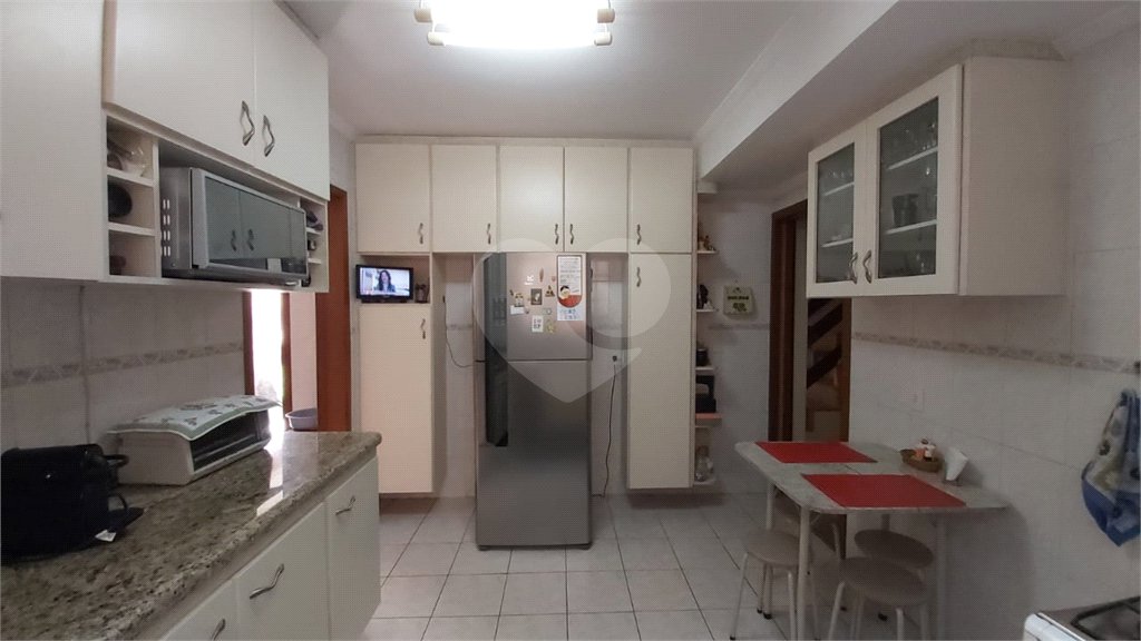 Sobrado à venda com 7 quartos, sendo 2 suítes, em Jardim Marajoara, São Paulo, SP
