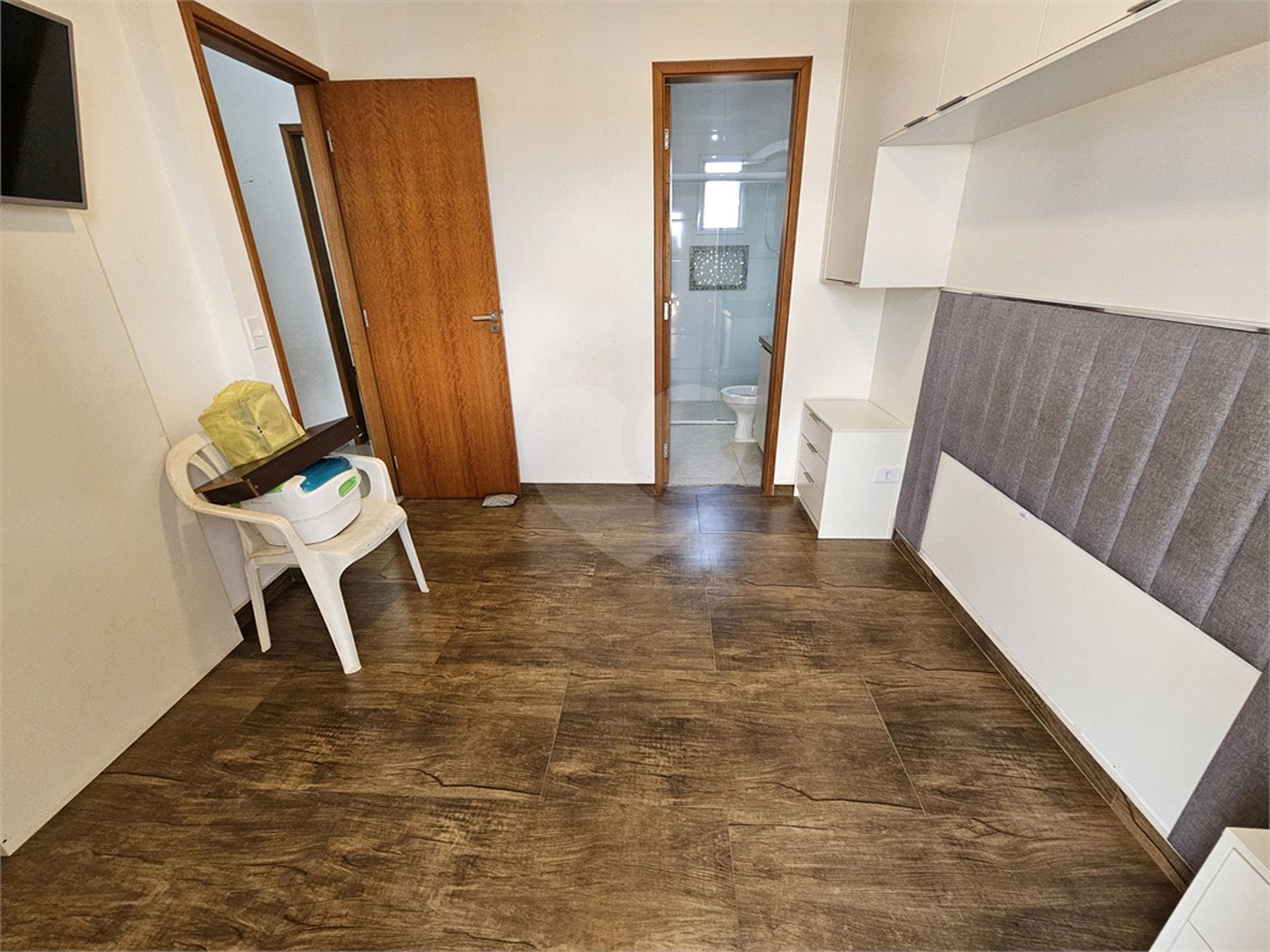 Sobrado à venda com 3 quartos, sendo 1 suíte,  em Vila Nivi, São Paulo, SP