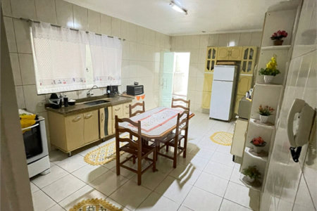 Casa à venda com 3 quartos em Cidade Boa Vista, Suzano, SP