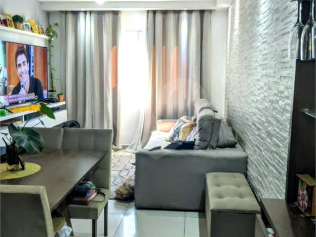 Casa à venda com 2 quartos no condomínio Villaggio Dona Regina, São Paulo - SP