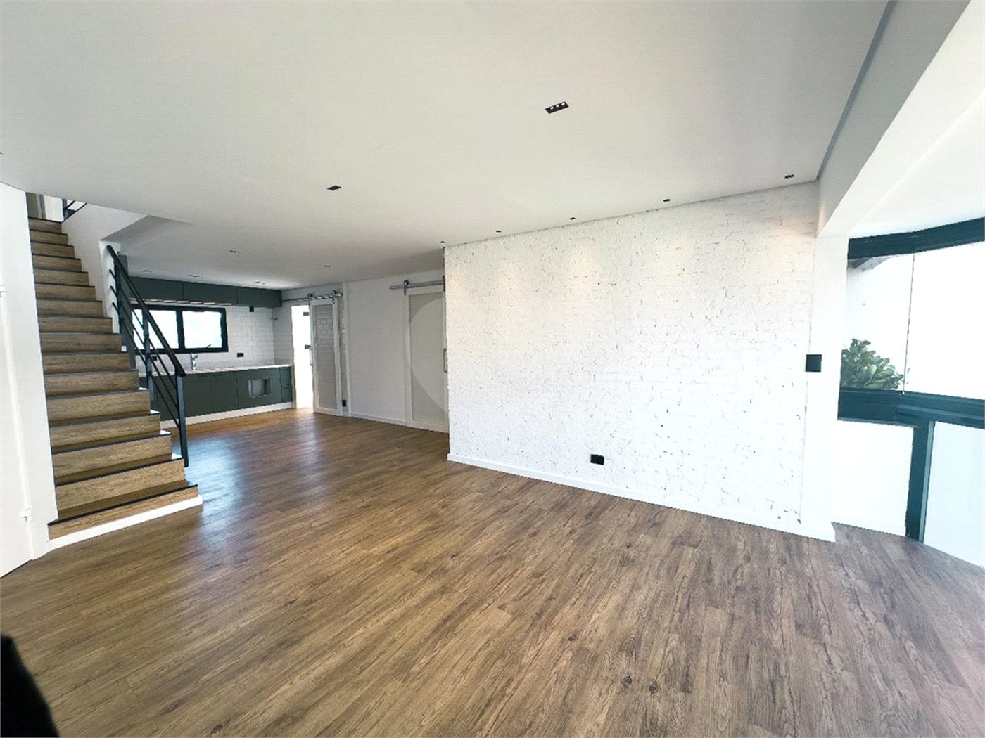 Cobertura à venda com 3 quartos, sendo 1 suíte, em Vila Andrade, São Paulo, SP