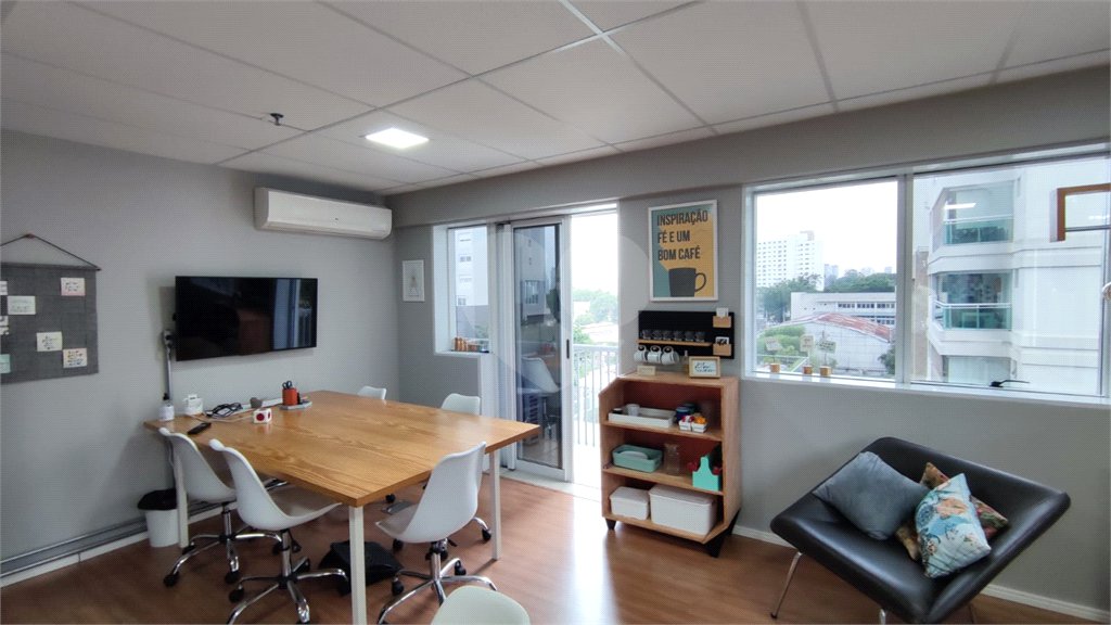 Sala à venda em Alto da Boa Vista, São Paulo, SP