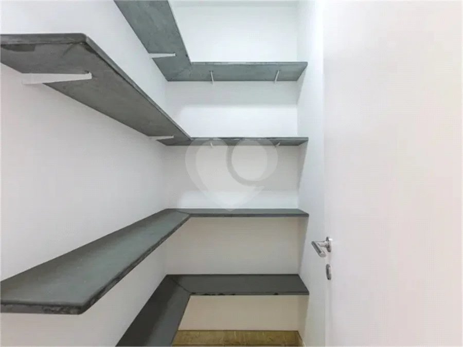 Apartamento à venda ou para alugar com 3 suítes em Real Parque, São Paulo, SP