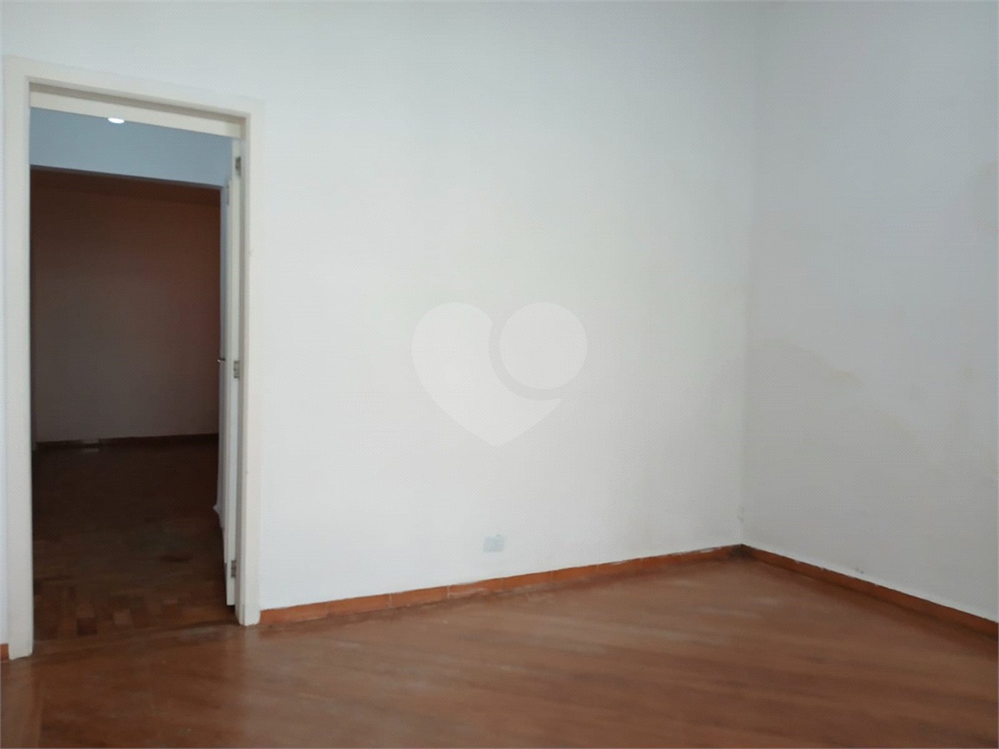 Casa Térrea à venda com 3 quartos em Pacaembu, São Paulo, SP
