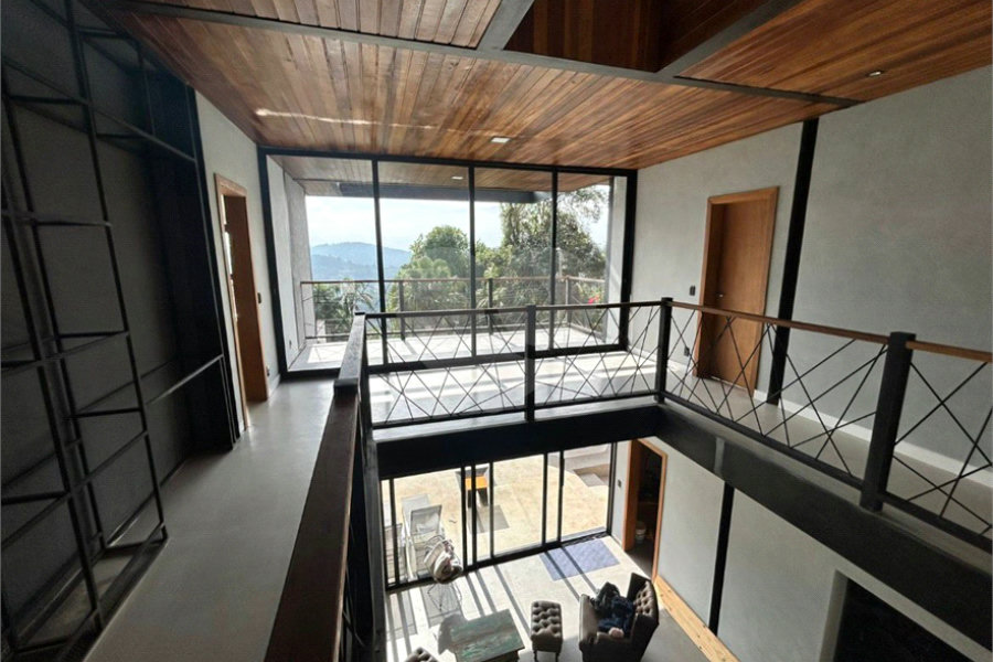 Casa à venda com 4 suítes no condomínio Residencial Bosque da Serra, Mairiporã - SP