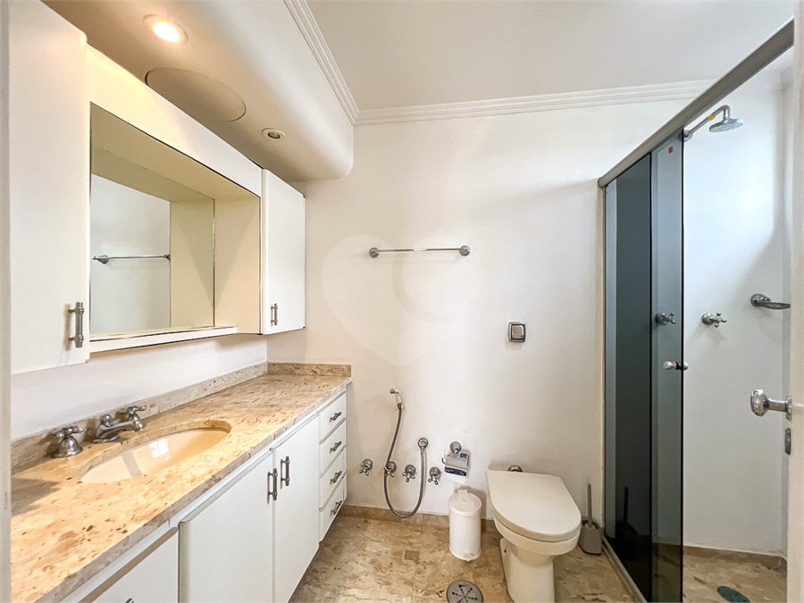 Apartamento à venda ou para alugar com 4 suítes em Alto da Boa Vista, São Paulo, SP