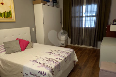 Casa à venda com 6 quartos, sendo 4 suítes, em Planalto Paulista, São Paulo, SP
