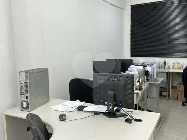 Sala à venda ou para alugar no Centro, São Paulo, SP