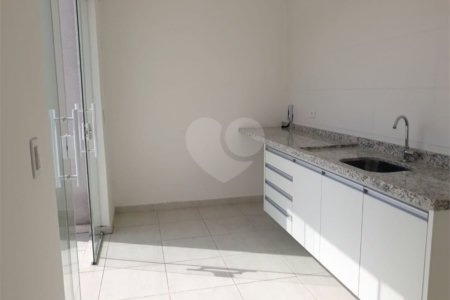 Apartamento à venda ou para alugar com 2 quartos, sendo 1 suíte,  em Vila Santa Isabel, São Roque, SP