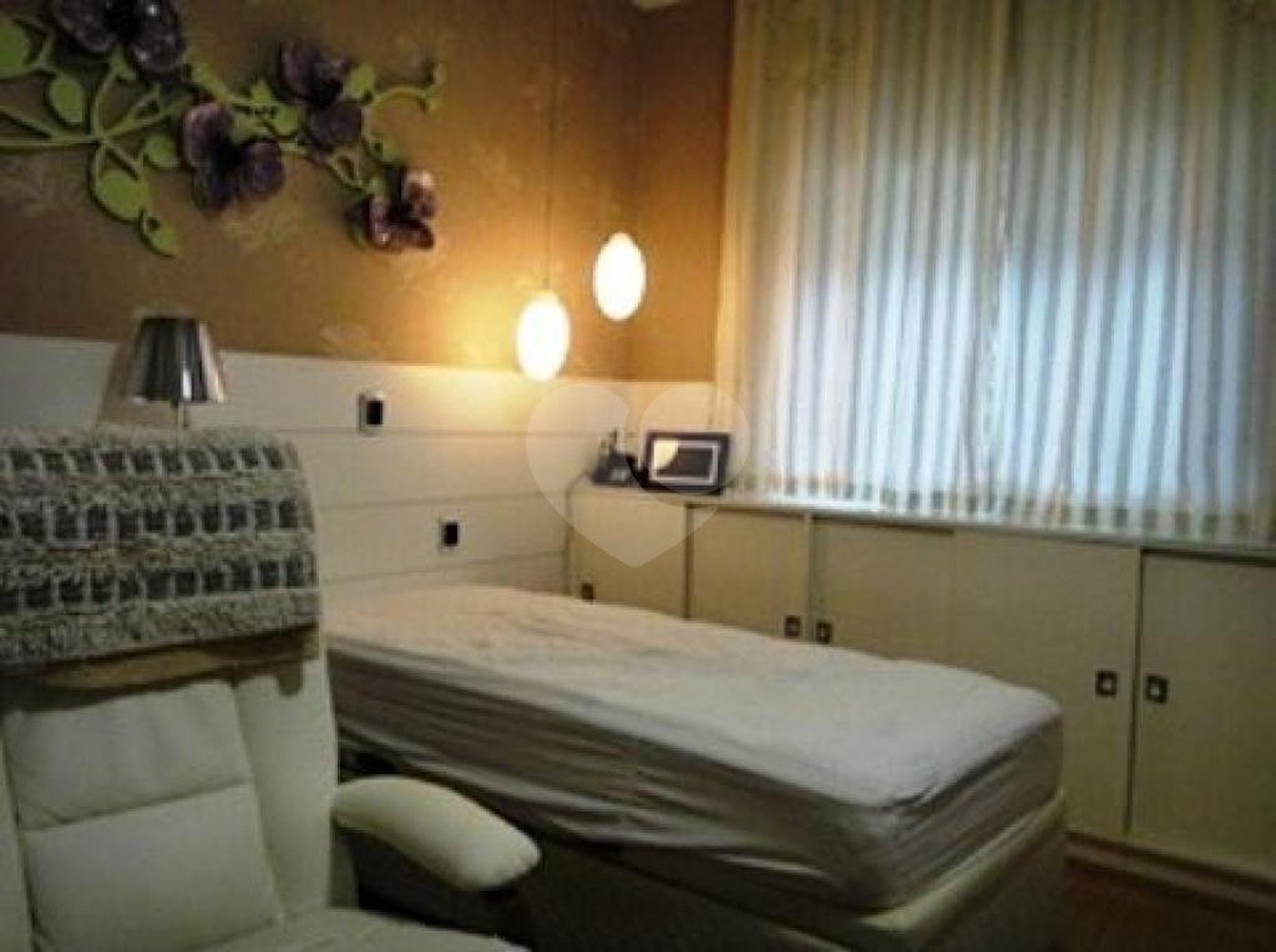 Casa à venda com 4 quartos, sendo 3 suítes, no condomínio Residencial Jardim Itatinga, São Paulo - SP