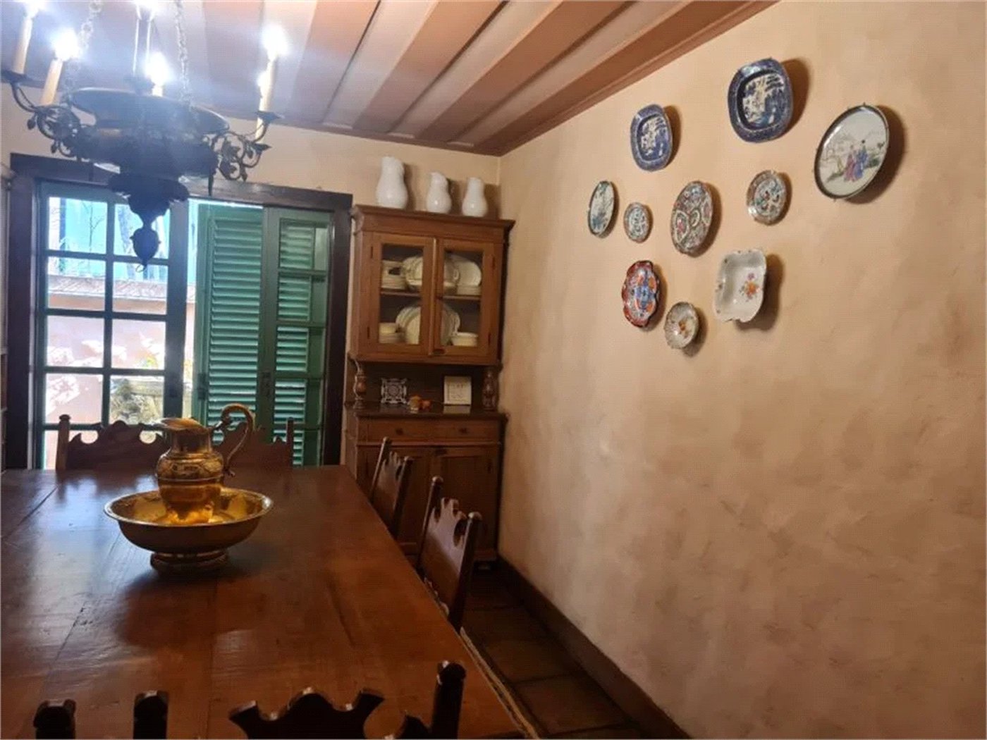 Casa à venda com 5 quartos, sendo 2 suítes, em Jardim Morumbi, São Paulo, SP
