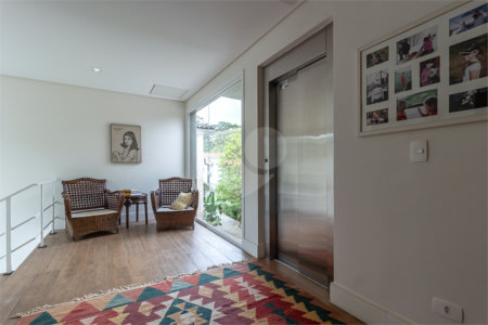 Casa à venda com 3 suítes no condomínio D'avilla, São Paulo - SP