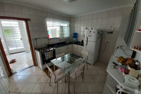 Sobrado à venda com 3 quartos, sendo 1 suíte, em Jardim Umarizal, São Paulo, SP