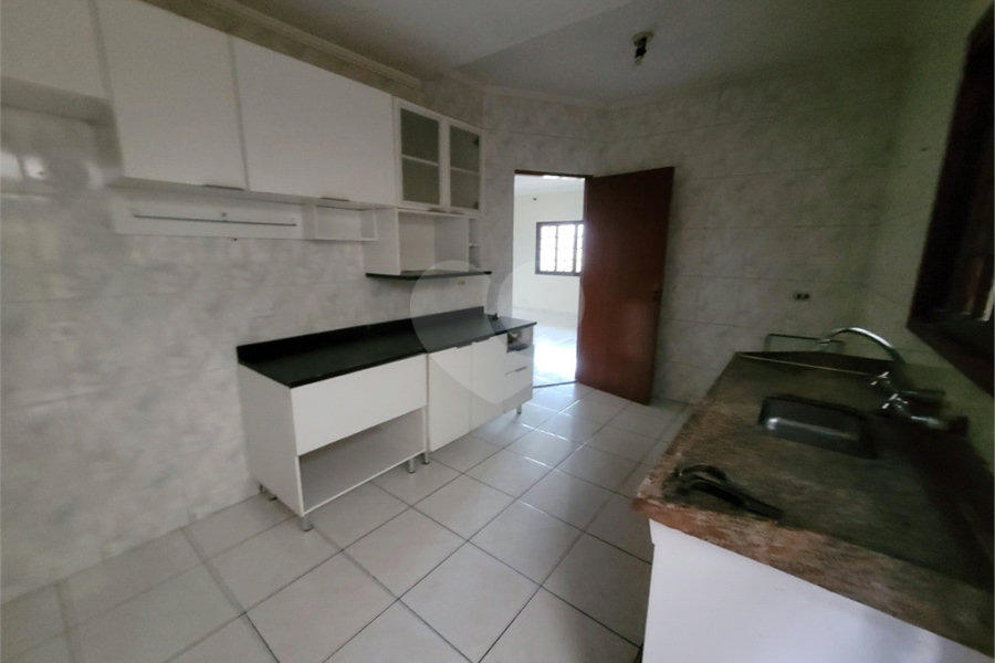Casa de Vila para alugar com 6 quartos, sendo 4 suítes,  em Tucuruvi, São Paulo, SP