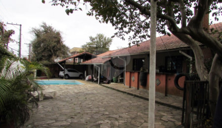 Casa Térrea à venda ou para alugar com 5 quartos, sendo 2 suítes,  em Vila Horizonte, Mogi das Cruzes, SP