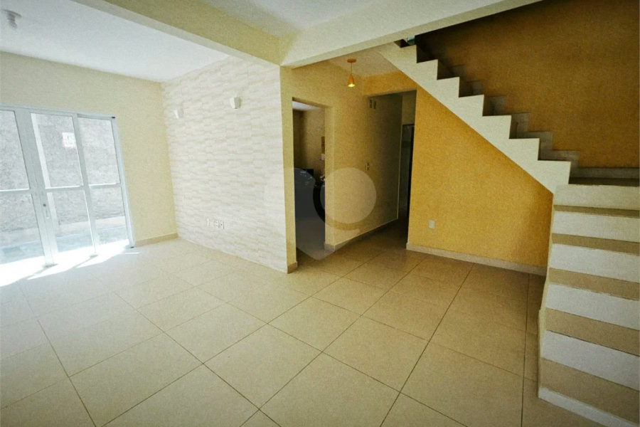 Casa à venda com 4 quartos, sendo 1 suíte,  em Anhanguera, São Paulo, SP